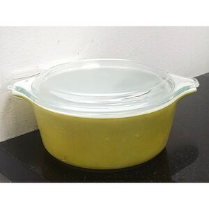 Vtg 1960s 1970s Green Pyrex 472 Casserole Dish with Clear Lid 1.5 Pint Capacity